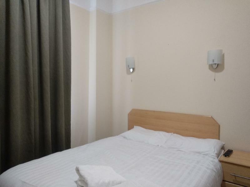 Oyo 24 Sussex, London Paddington Hotel Exterior photo